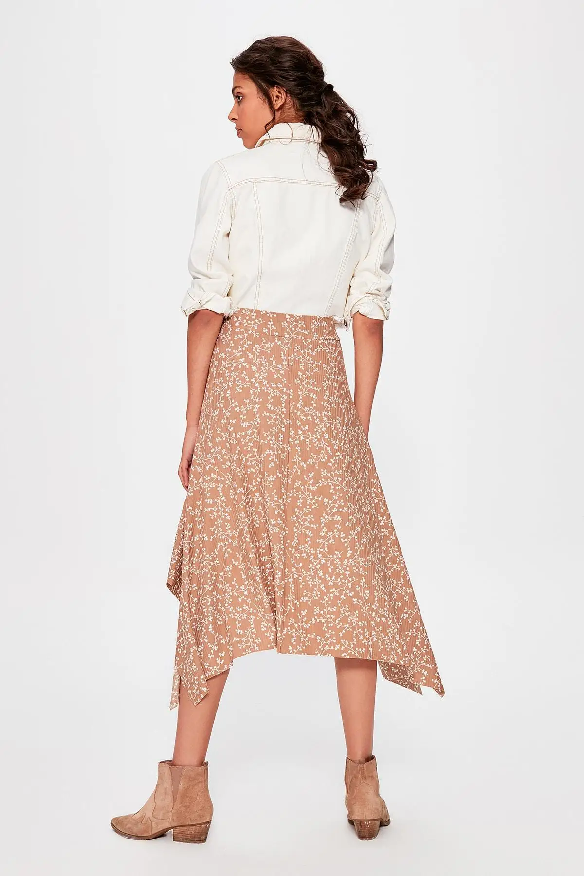 Trendyol Camel Асимметричная трикотажная юбка TWOAW20ET0442