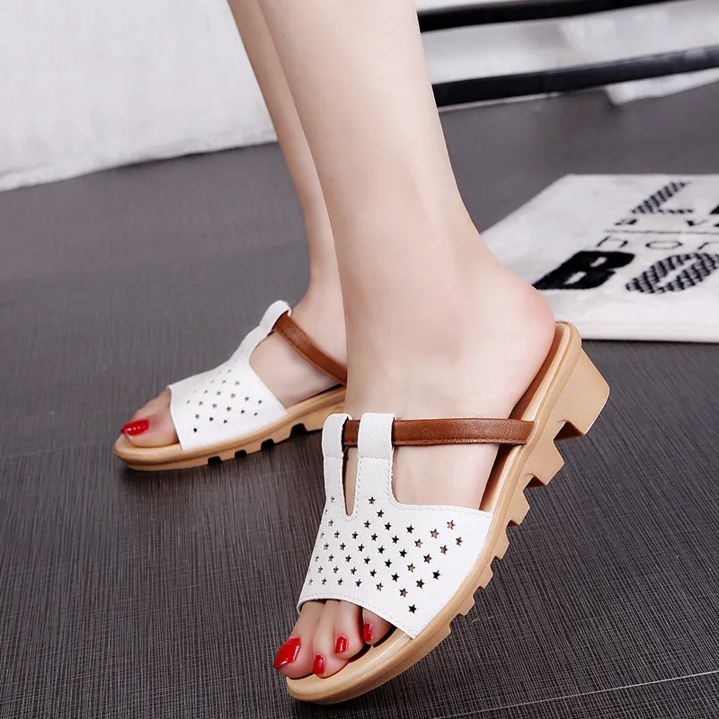 

2017 Summer New Style Hollow out Sandals Women's Versatile Slanted Heel Students Casual Open Toe Slipper Sandals