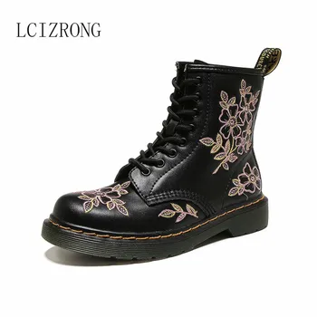

Autumn Boots Personality Embroidered Women Boots Fashion Female Ankle Boots Casual Lace Up Flat Women's Shoes