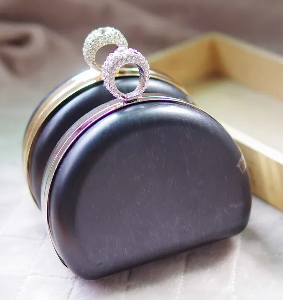

14X11 Cm Crystal Ring Clasp Metal Purse Frame Box Clutch Minaudiere Metal Frame With Plastic Covers Silver Color Drop Ship