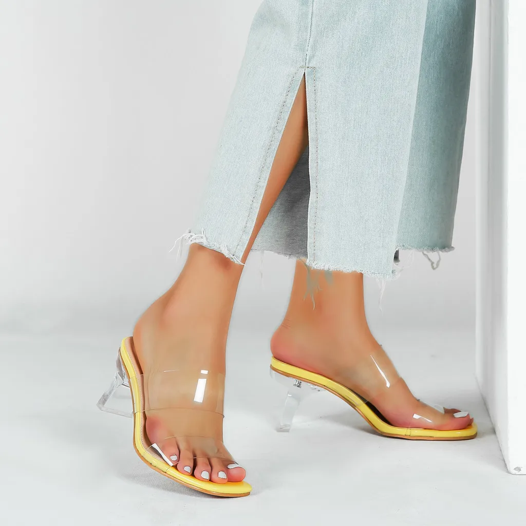 fashionable flip flops 2020