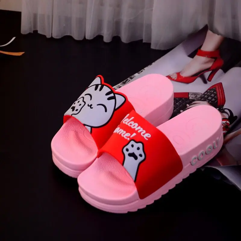 Женские шлепанцы; новые сандалии и шлепанцы; летняя домашняя обувь в Корейском стиле с милым рисунком; нескользящие сандалии с рисунком счастливого кота - Цвет: Красный