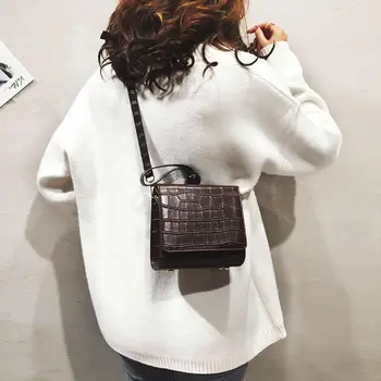 

Women PU Leather Handbags Shoulder Messenger Bag Women Stone Printing Flip Retro Small Crossbody Bag for Vacation and Travel