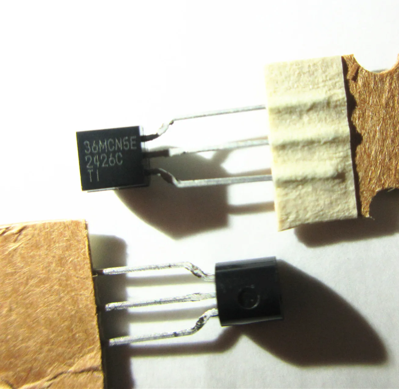 TLE2426 TLE2426CLP IC-новое и оригинальное | Автомобили мотоциклы