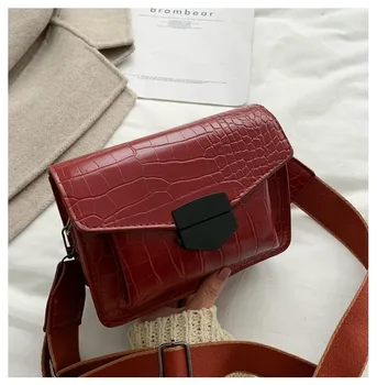 

Small bag female bag 2020 new Korean version of PU leather casual retro wild wide shoulder strap messenger shoulder bag