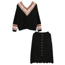 Осенний и зимний женский костюм с v-образным вырезом, контрастный жаккардовый топ с длинными рукавами и вышивкой с трикотажной юбкой