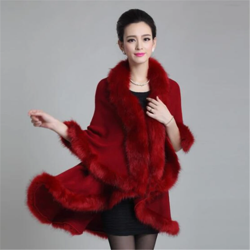 

2019 Autumn and winter new women's temperament large size knitted double layer cardigan imitation fox fur grass shawl cloak B644