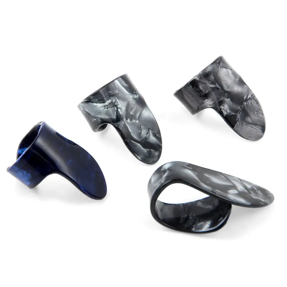 4Pcs/set Celluloid 1 Thumb 3 Finger Guitar Picks Plectrums Sheath for Acoustic Electric Bass Random Color | Спорт и развлечения