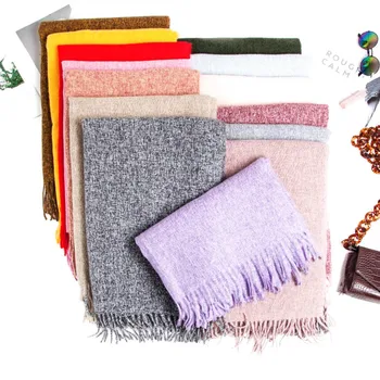 

2019 Korean version of autumn and winter new flower thorn wool scarf ladies like cashmere feel thick soft scarf shawl