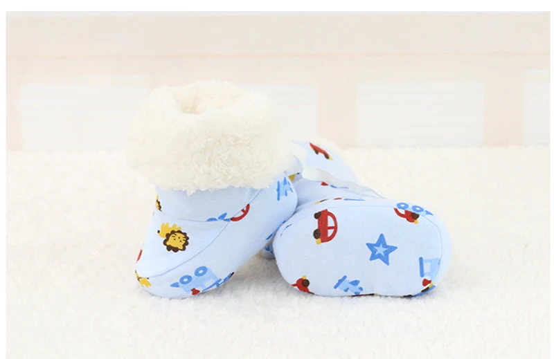 Baby First Walkers Lace Lamb Velvet Baby Cotton Shoes Protection Plush and Thicker 0-1 Year Infant Cotton Shoes Winter New