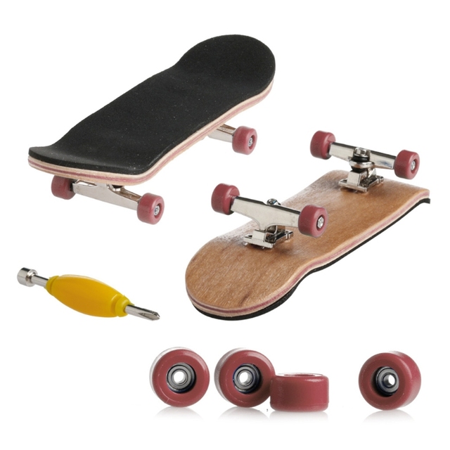 Wooden Deck Fingerboard Skateboard Sport Games Kids Gift Maple Wood Set New