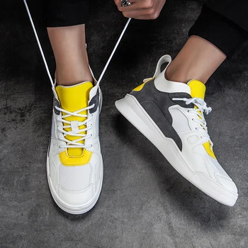 

2019 Autumn Men Skateboarding Shoes Male Flat Sneakers Hot Lightweight Outdoor Sports Shoes Teenage Walking Athletics Men Shoes