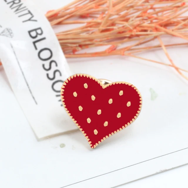 Blueycapsules Customizável Botão Macio Pin para Mulheres, Broche Amante,  Jóias Roupas Bonitos, Decoração Chapéu Dos Desenhos Animados, Alfinete De  Lapela, Emblema De Metal, Presente - AliExpress