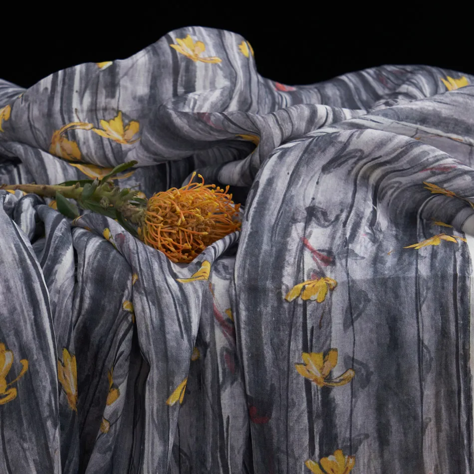 

Высококачественная новая ткань из чистой рами с желтым цветочным принтом, высококачественная ткань, халат, платье, брюки, рубашка, пальто, tecido