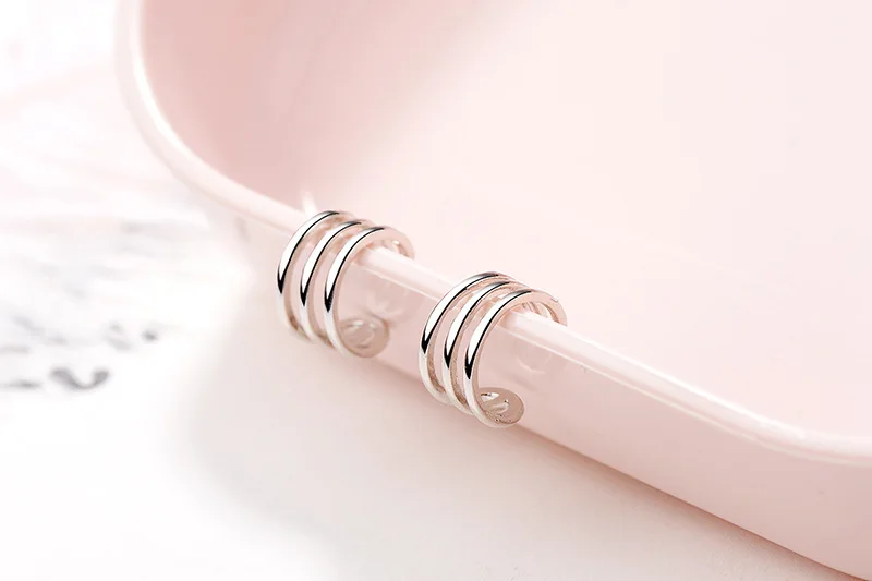 9663176486_1646359543