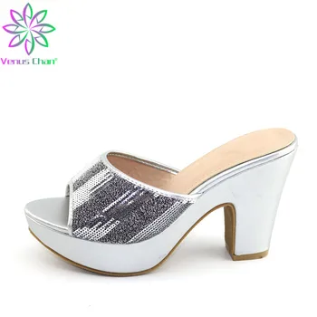 

Retro Style 2020 Hot Selling Shoes Without Bag Set in Silver Color Women Special Decorate with Rhinestone for Wedding
