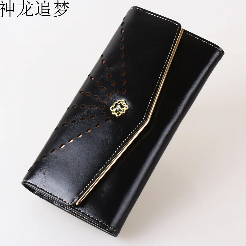 

Retro Hollow Carved Womens wallet Genuine Leather Bifold Wallet Clutch bag Envelope Female Purse Snap Closure Card Holder laser