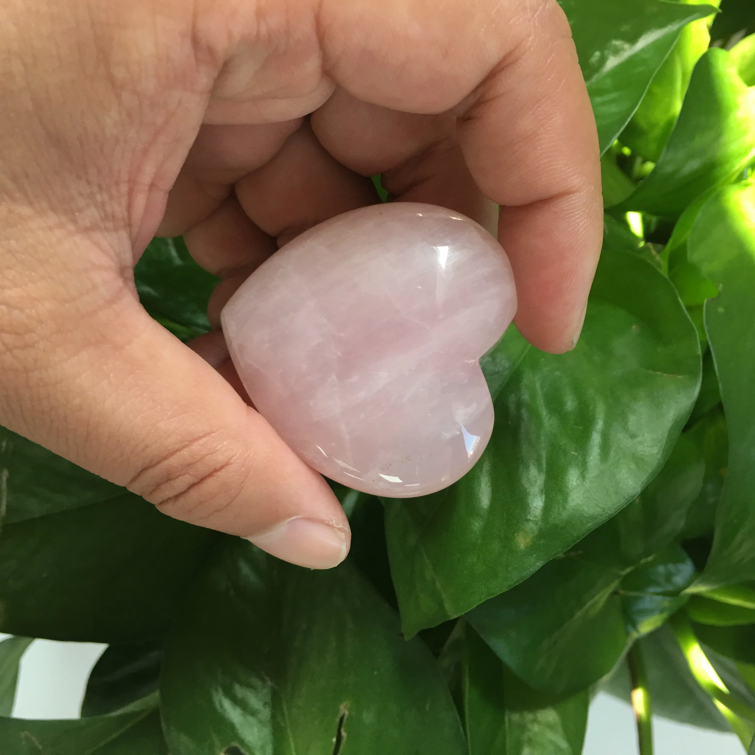 

Z 45mm rose quartz Crystal Love Heart Shape Stone Healing beads for jewelry making