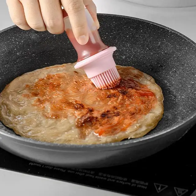 1 Dcs Hordozható Szilikon Olajpalack Kefe Fedéllel Grill Olajkefével Folyékony Olaj Tészta Sütés Bbq Szerszám Konyha Edények - Image 3