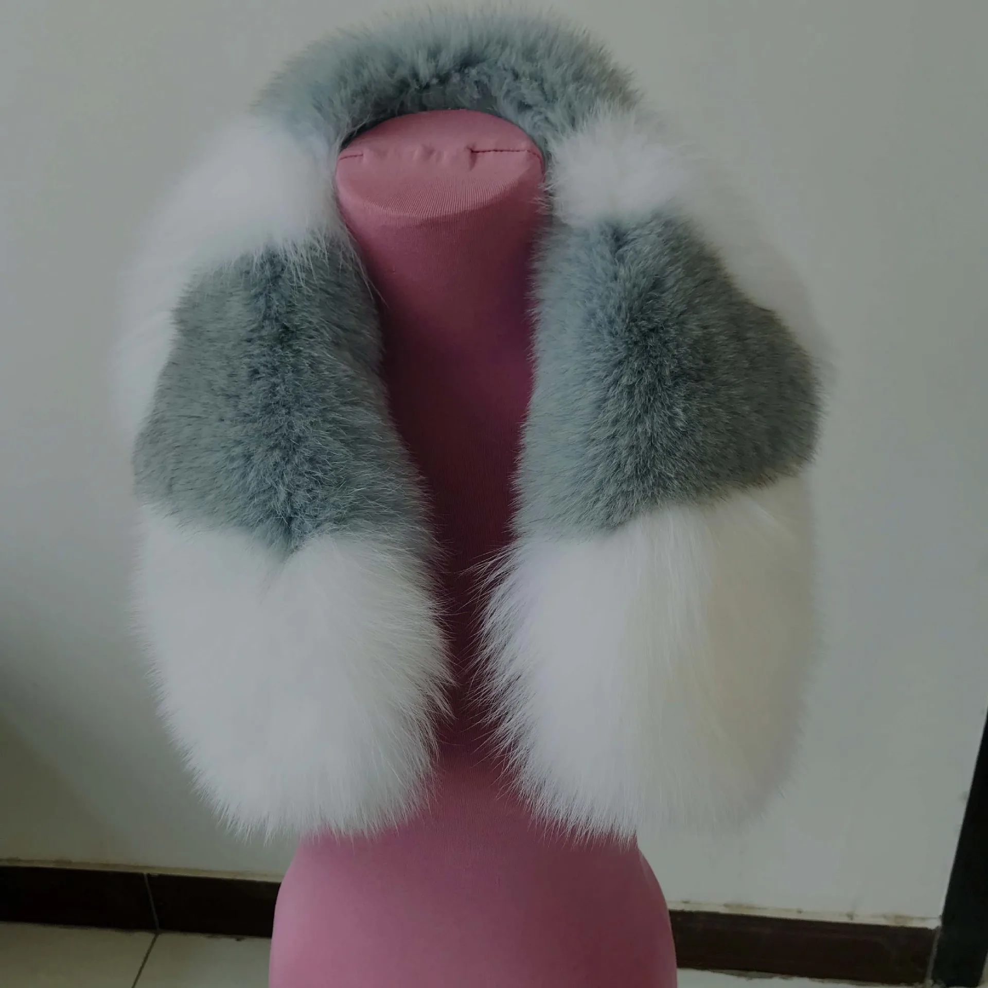 

JKP 2019 Natural Fox Fur Collar Parka Jackets Collar Winter Warm Scarf Real Animal Fur Scarf Fashion Shawl and Wraps