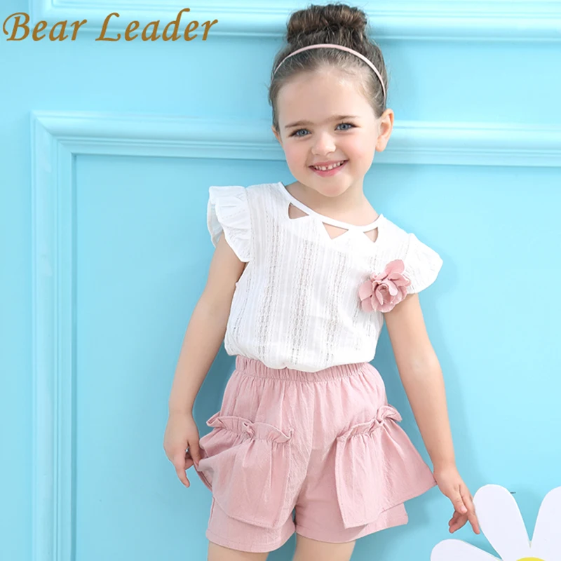 Bear leader/комплекты одежды для девочек; коллекция года; Брендовые костюмы для девочек; летняя футболка без рукавов с аппликацией+ шорты с цветочным рисунком; комплект из 2 предметов; одежда для детей