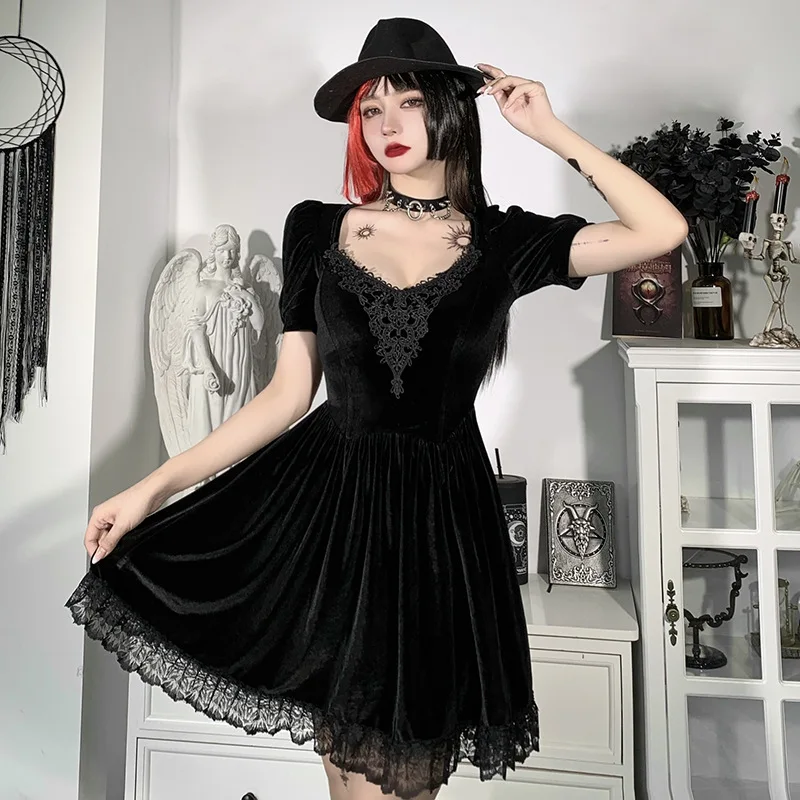 Gothic Black Women Elegant Pleated Dress Summer Lady Lace V Neck Puff Short Sleeve Velvet Dresses Embroidery Empire Vestidos