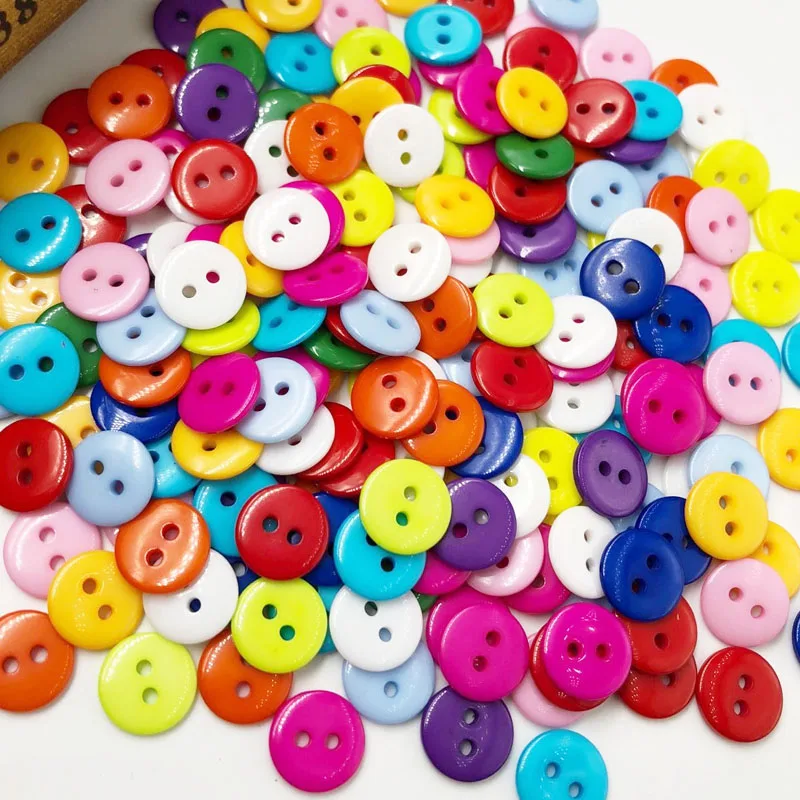 

50 pcs 11 mm New Round 2 Hole Resin Button/Sewing lots Mix PT14