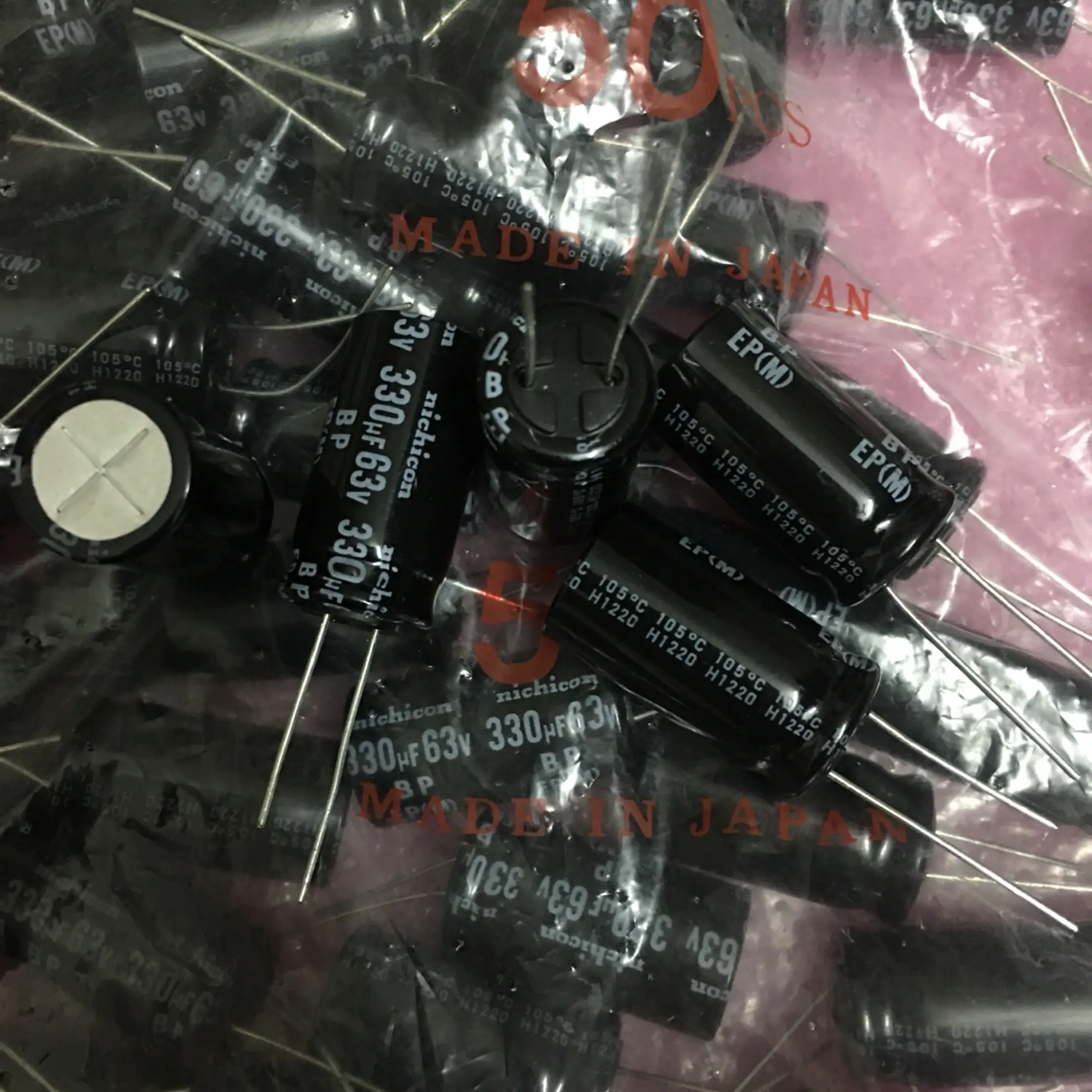 10 шт. японский NICHICON 63V330UF EP BP полярная лихорадка аудио конденсатор 105 градусов 16*31