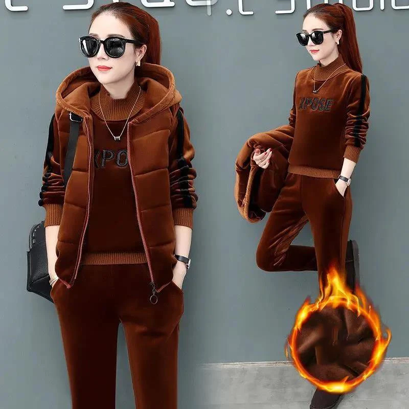 Женский спортивный костюм зимний из 2/3 предметов толстовка + жилет брюки