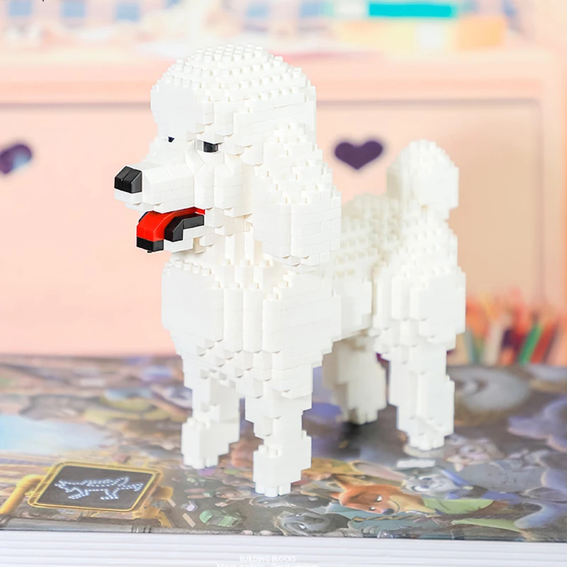 

790pcs Mini Building Blocks White Poodle 3D Model Toy Cartoon Animal Pet Puppy DIY Assembled Building Blocks Children's Toy Gift