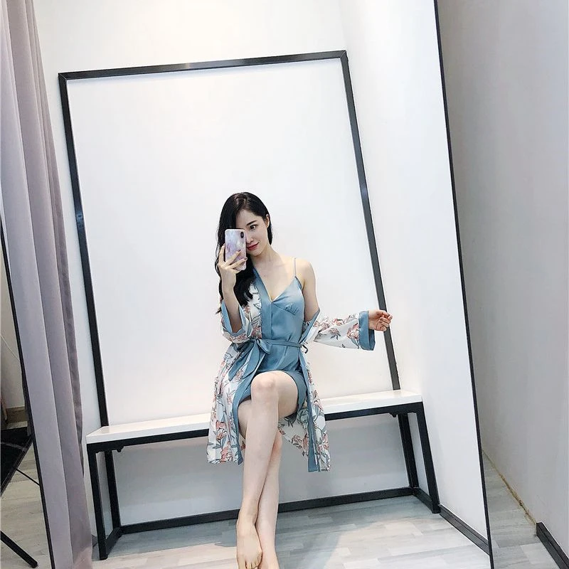 10447793499_1412111203