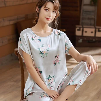 

Summer Flower Print 110KG Women Silk Pajamas Set Cropped Pant Short Sleeve Pyjamas Grace O Neck Large Size Pajama Set L-5XL 4011