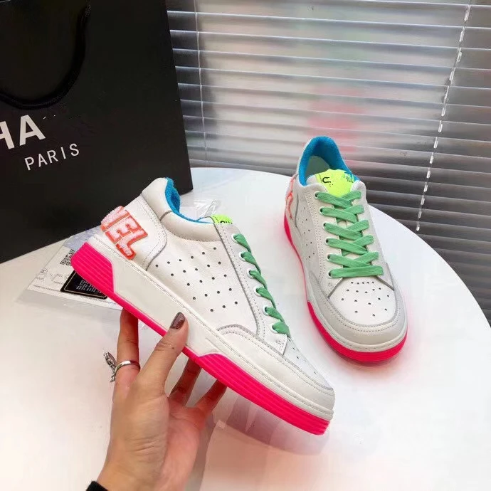 

2020 New latest styles of matching shoes fashion trend alphabet shoes Women Lace-up flat shoes Casual shoes