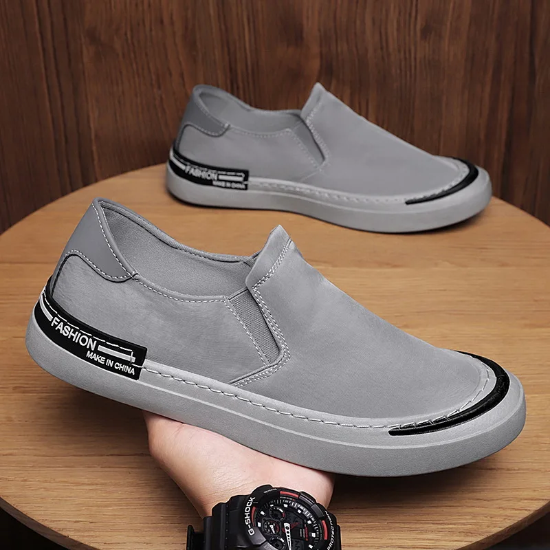 Canvas Shoes Men's Sneakers Breathable Ultra-light Loafers Slip-On Mens Casual Shoes Hot Sale Summer Walking Flat Shoes Black