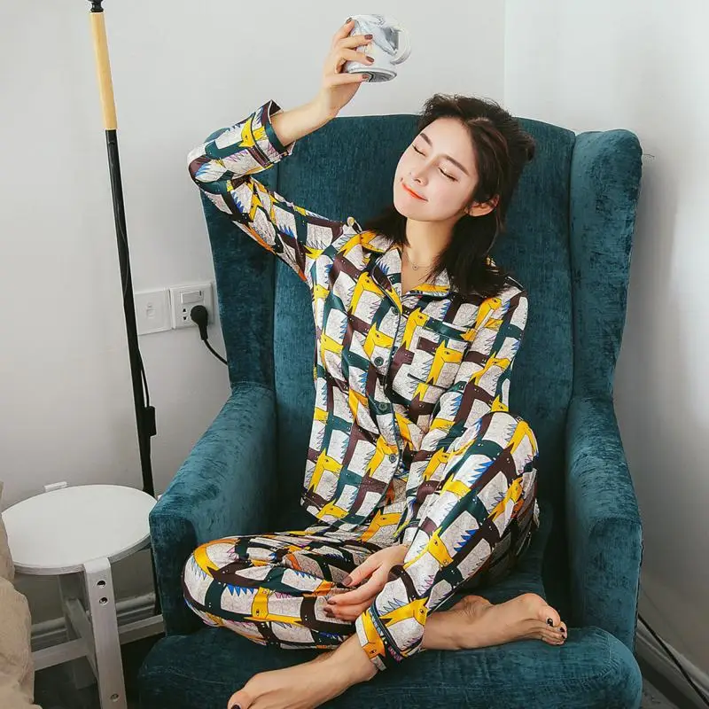 

Spring Pajamas Women's New Style Sweet Cardigan Suit Long Sleeve Trousers Top Grade Giraffe Printed Imitated Silk Fabric Home We