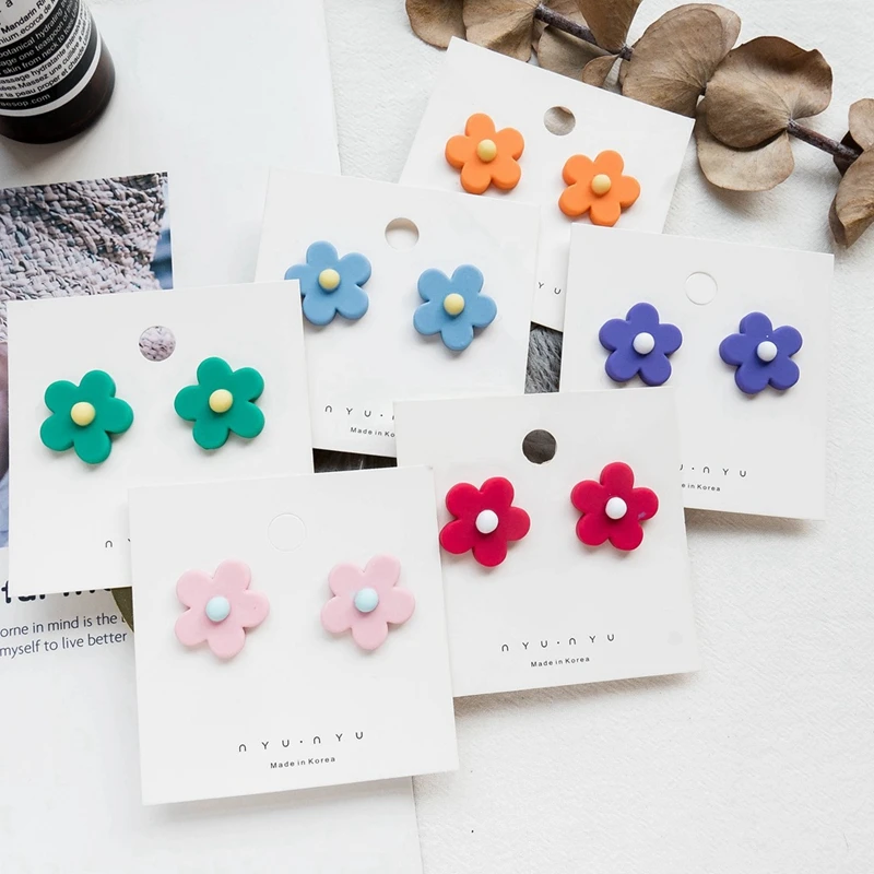 

MISANANRYNE New Arrival Cute Women Hyperbole Stud Earrings Small Fresh Earrings With Color Flowers Fashion Women Jewelry