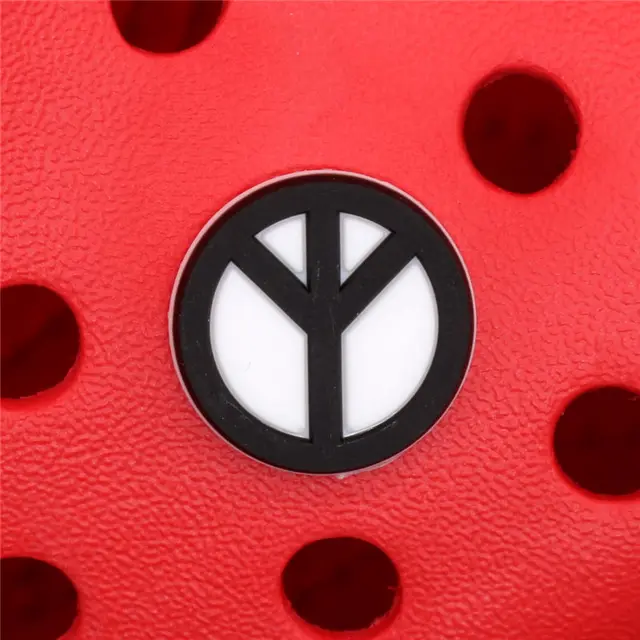 Single Sale 1pcs Animals 29 Types Shoe Charms Accessories Decorations Sad Frog PVC Croc jibz Buckle for Kids Party Xmas Gifts U181-26