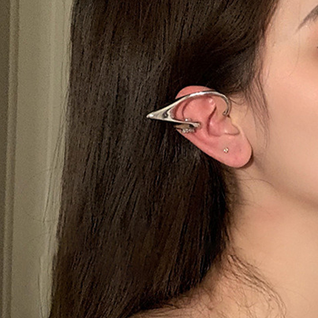 Clips Earring for Women Unisex Minimalist Fashion Cartilage Hoop Earrings Sets Ear Cuff fake piercing Clip on Earring