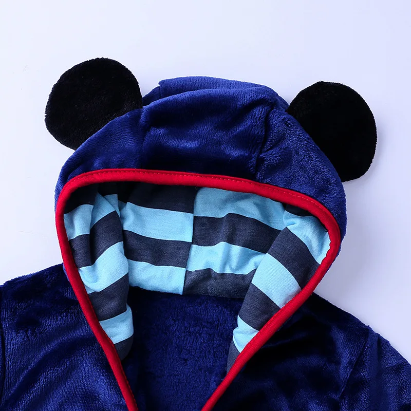 Kids Bathrobe kids bathrobe Minnie Mickey soft flannel robe nightgown boy and girl warm bathrobe 2-6 years old