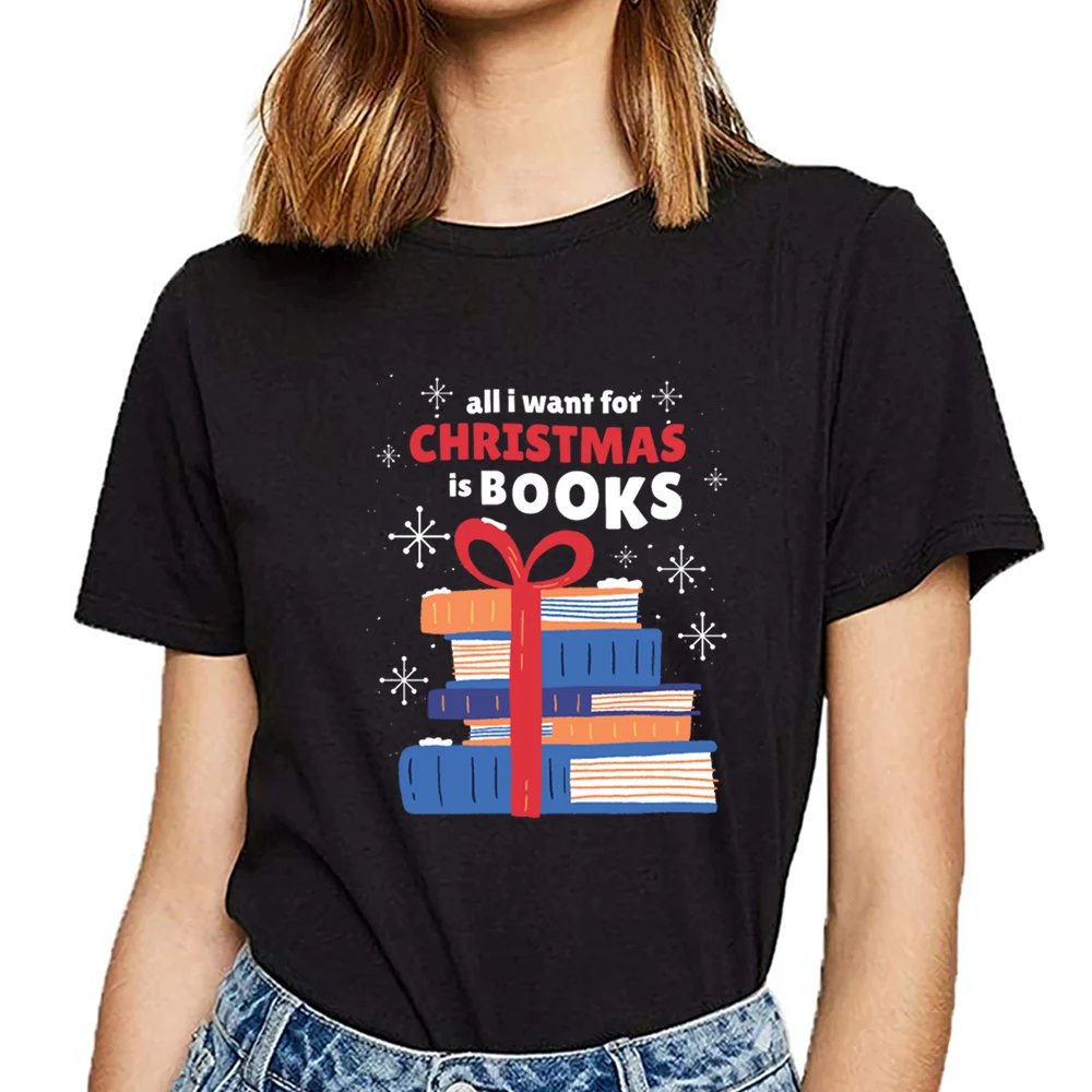 Женская футболка с надписью all i want for christmas is books | одежда