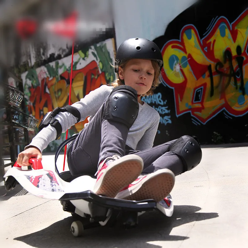 Daibot Hoverboard Skateboard 3 Wheels Self balancing Scooters 9 Inch 120W Drift Electric Tricycle Scooter With Handlebar (17)