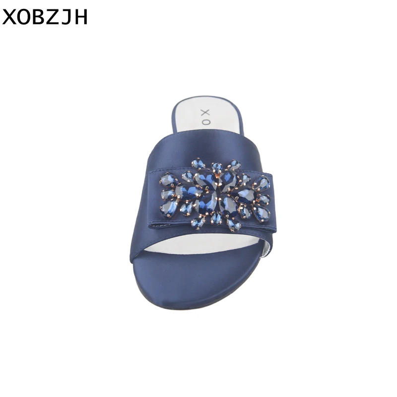 flat sandals
