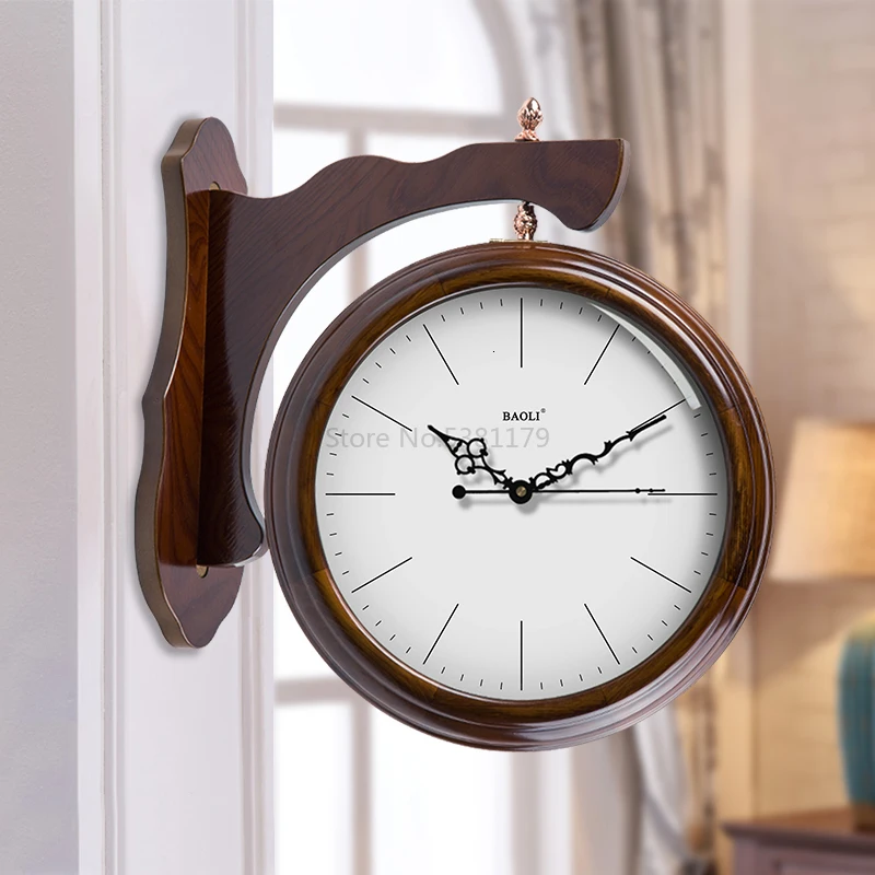 European Solid Wood Double-sided Wall Clock Modern Minimalist Fashion Nordic Living Room Home Clocks Hanging Table Creative - Цвет: Белый