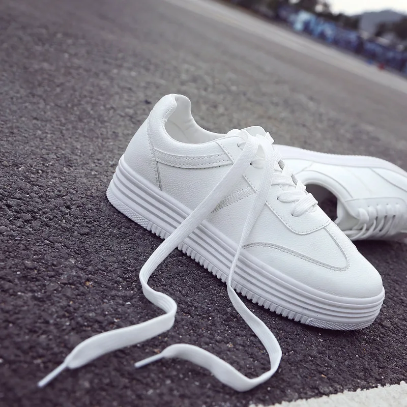 2020 Fashion Sneakers Vrouwen Witte Schoenen Zoete Dames Flats Dikke Zool  Platform Schoenen Zachte Merk Studenten Schoenen L028|Platte damesschoenen|  - AliExpress