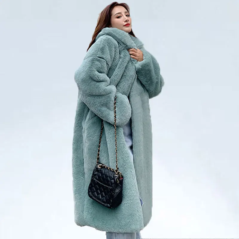 blue Зимнее пальто Для женщин высокое качество шуба из искусственного меха класса люкс длинная куртка C мехом свободные камуфляжные пальто с капюшоном толстые Теплые; больших размеров Размеры зимняя куртка - Цвет: blue