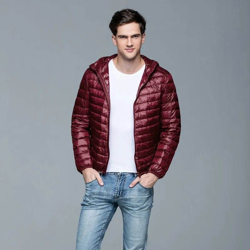 Autumn And Winter The New Super Light Thin Section Men's Down Jacket Brief Paragraph Big Yards Leisure Hooded Down Jacket - Цвет: Бургундия