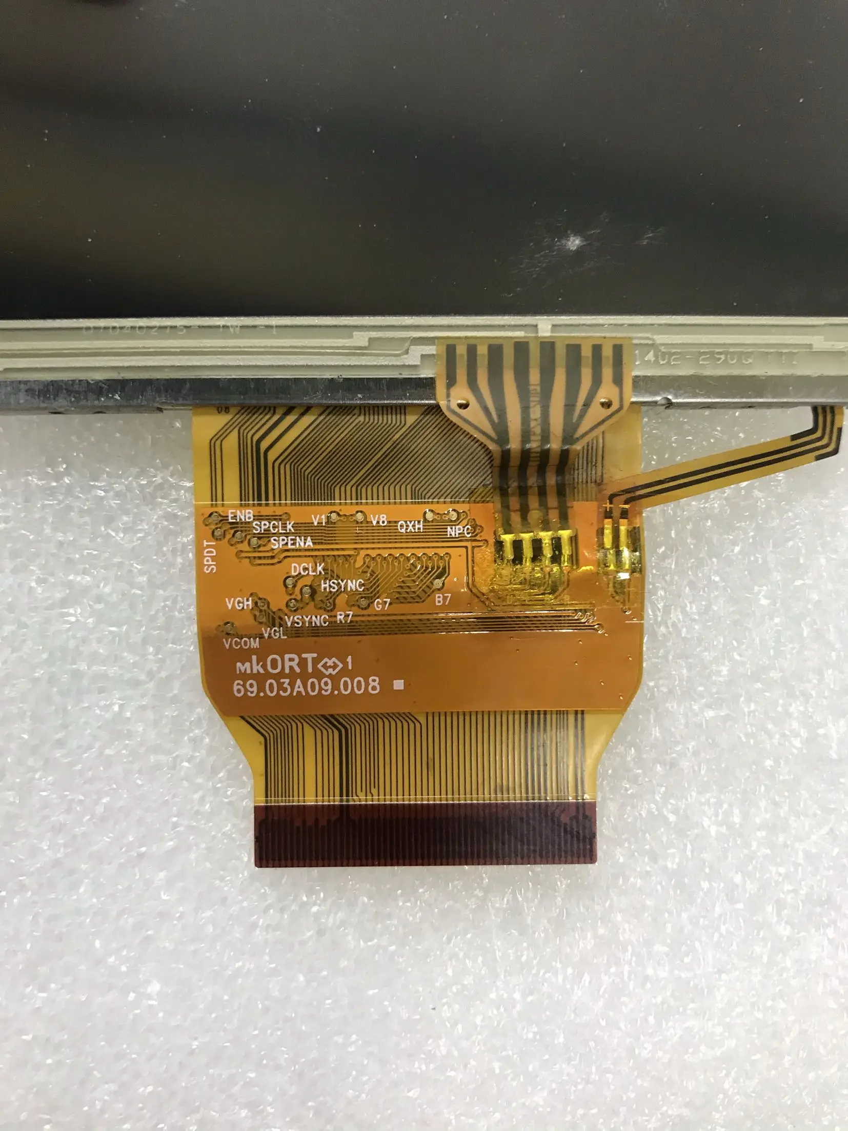 69.03A09.008 LCD ÷ ȭ