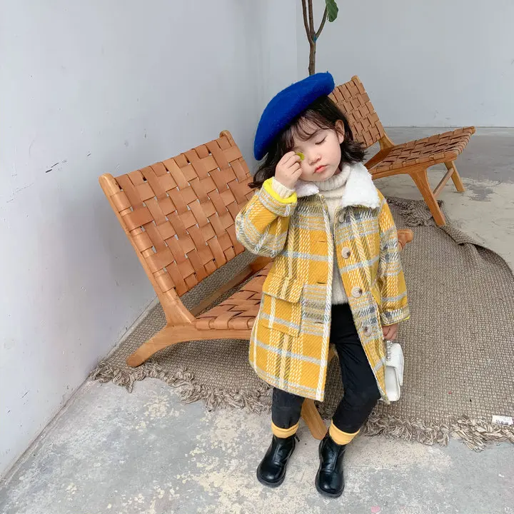 Новинка года, модное зимнее пальто в клетку для маленьких девочек желтого и розового цвета детские теплые длинные пальто с хлопковой подкладкой и меховым воротником для девочек детская одежда - Цвет: Цвет: желтый
