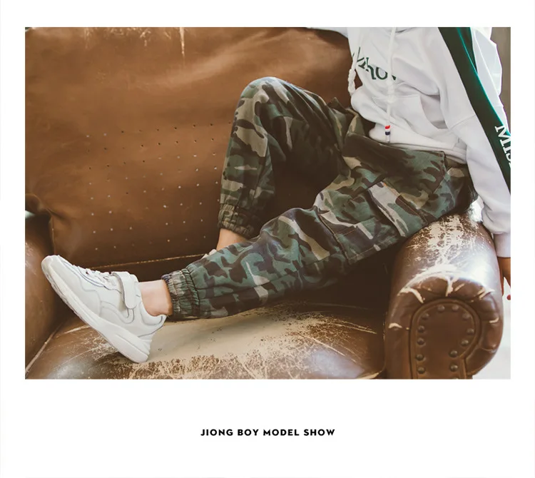 9271139689_667373768