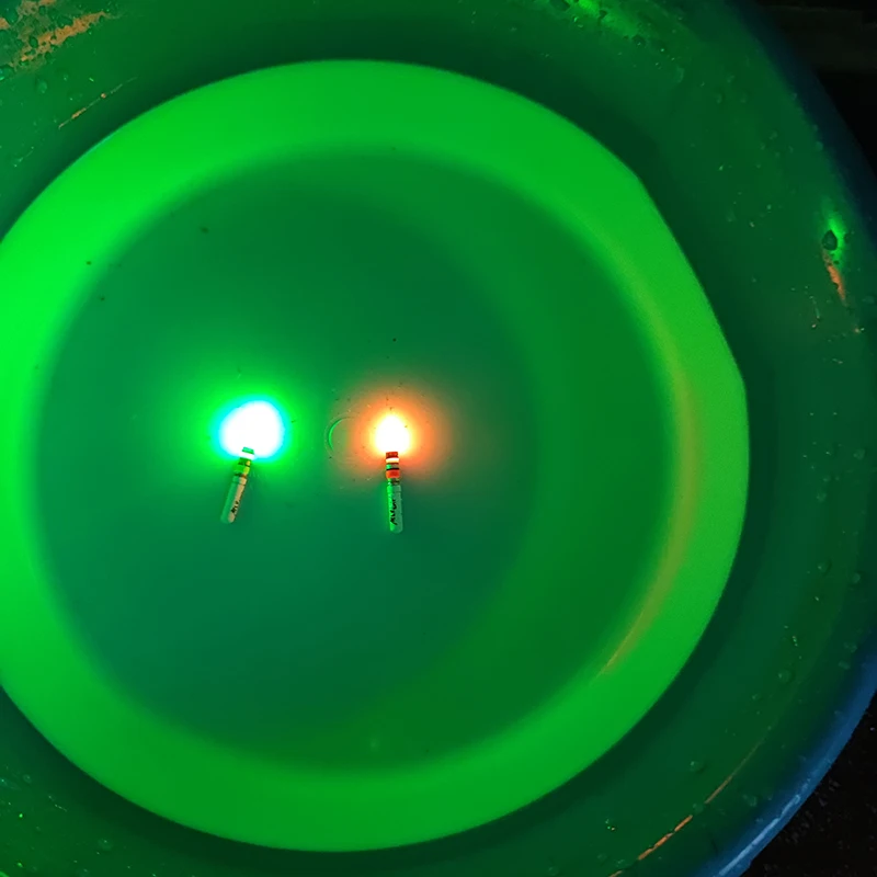 10pcs Light Sticks Green / Red with CR322 Battery Waterproof LED Lamp Lightstick Luminous Night Fishing Tackle Accessory B514